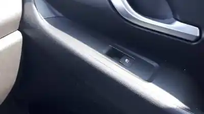 Tweedehands auto-onderdeel schakelaar rechts voor ruit voor hyundai i30 (pd) essence oem iam-referenties 93581g3010