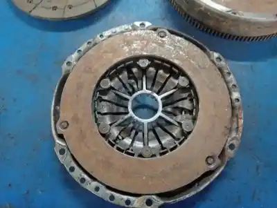 Second-hand car spare part clutch kit for opel astra j berlina 5p a17dtr oem iam references   