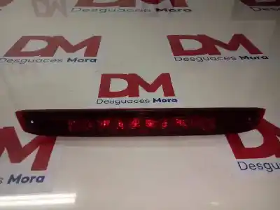 Peça sobressalente para automóvel em segunda mão farolim de travão central por ford focus berlina (cap) ghia referências oem iam 