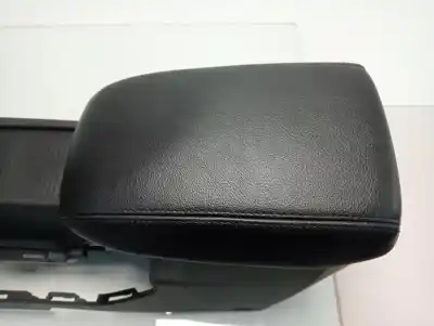 Pezzo di ricambio per auto di seconda mano bracciolo centrale per ford focus lim. black&red riferimenti oem iam a045a06em35  