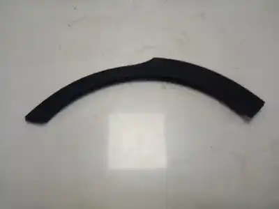 Peça sobressalente para automóvel em segunda mão aba do guarda-lamas traseiro esquerdo por kia stonic (ybcuv) 1.2 cat referências oem iam 87743h8400
