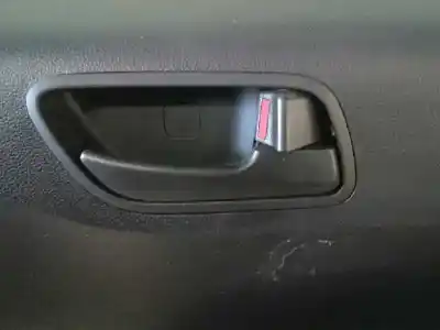 Pièce détachée automobile d'occasion poignée intérieure avant droite pour hyundai i10 classic références oem iam 