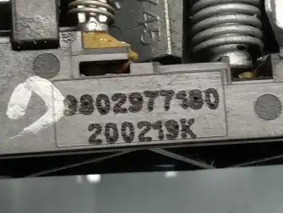 Pezzo di ricambio per auto di seconda mano maniglia esterna anteriore destra per opel combo cargo (e) 1.6 cdti dpf riferimenti oem iam 9802977180  