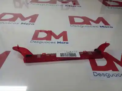 Peça sobressalente para automóvel em segunda mão farolim de travão central por bmw serie 1 berlina (e81/e87) 118d referências oem iam 