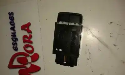 Piesă de schimb auto la mâna a doua MANETA BLOC LUMINI pentru MITSUBISHI MONTERO (V80/V90)  Referințe OEM IAM  CAJA 4 