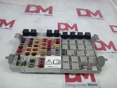Pièce détachée automobile d'occasion boîtes à fusibles pour scania r500 500 références oem iam 1537850  