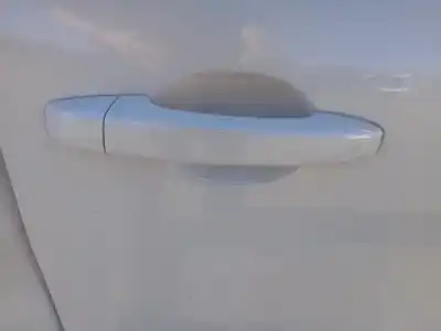 Second-hand car spare part exterior right front door handle for renault captur ii 1.0 tce oem iam references 806065425r