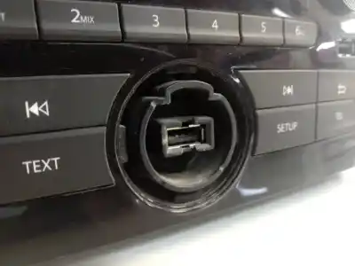 Second-hand car spare part audio system / radio cd for renault clio v business 86 cv / 63 kw oem iam references 281151249r  