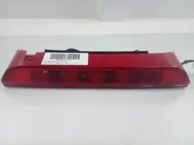 Peça sobressalente para automóvel em segunda mão farolim de travão central por kia stonic (ybcuv) 1.2 cat referências oem iam 92700h8400