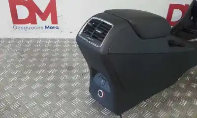 Автозапчастина б/у центральна консоль для audi q3 (8ug) attraction quattro посилання на oem iam   
