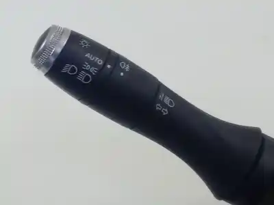 Second-hand car spare part headlights switch for renault captur ii 1.0 tce oem iam references 255672748r  