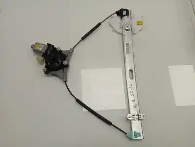 Peça sobressalente para automóvel em segunda mão elevador de vidros dianteiro direito por kia stonic (ybcuv) 1.2 cat referências oem iam 82460h8000