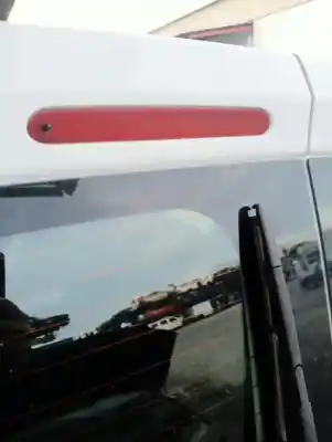 Peça sobressalente para automóvel em segunda mão farolim de travão central por citroen berlingo multispace (b9) 1.6 bluehdi 100 referências oem iam 9682830180