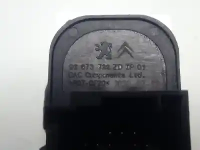 Second-hand car spare part rearview side mirror switch for opel combo cargo (e) 1.5 cdti dpf oem iam references 96673722zd  