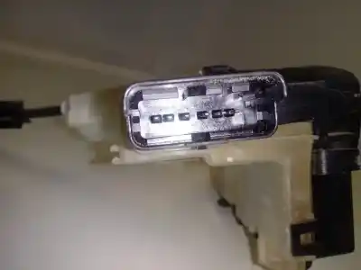 Second-hand car spare part front right door lock for opel combo cargo (e) 1.5 cdti dpf oem iam references 163433  