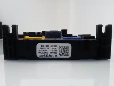 Second-hand car spare part fuse box unit for opel combo cargo (e) 1.5 cdti dpf oem iam references 9832880280  