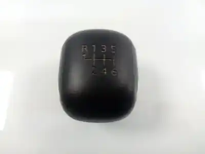Peça sobressalente para automóvel em segunda mão botão da alavanca de velocidades por opel combo cargo (e) 1.5 cdti dpf referências oem iam  Peça sobressalente para automóvel em segunda mão botão da alavanca de velocidades por opel combo cargo (e) 1.5 cdti dpf referências oem iam