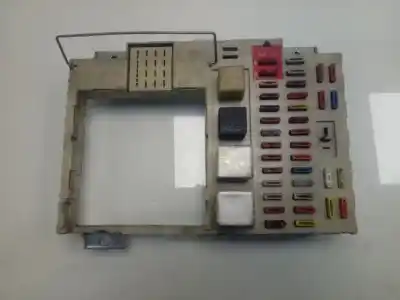Pezzo di ricambio per auto di seconda mano scatola relè/fusibili per man tga 18.xxx (2000) fg / bb   (e3/e4) xl 480 cv / 353 kw riferimenti oem iam 896071  