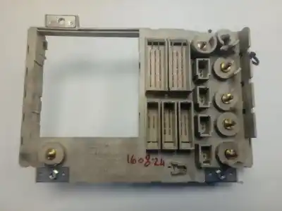 Pezzo di ricambio per auto di seconda mano scatola relè/fusibili per man tga 18.xxx (2000) fg / bb   (e3/e4) xl 480 cv / 353 kw riferimenti oem iam 896071  