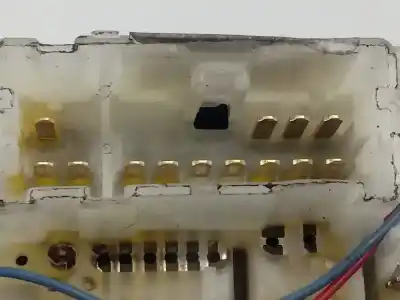 Pezzo di ricambio per auto di seconda mano comando pulito per renault captur zen riferimenti oem iam e10670325  