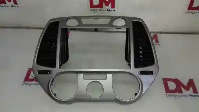 Second-hand car spare part central console trim for hyundai i20 1.2 cat oem iam references 
