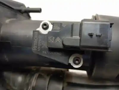 Peça sobressalente para automóvel em segunda mão filtro de ar por opel combo cargo (e) 1.5 cdti dpf referências oem iam 9828002080  