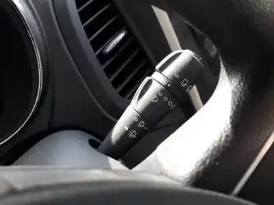 Peça sobressalente para automóvel em segunda mão comutador de limpa vidros por renault captur limited referências oem iam 255674581r