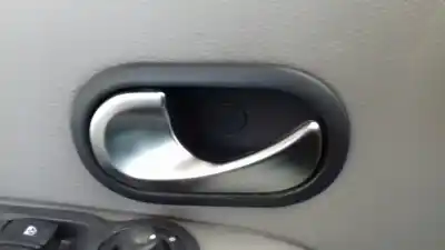 Peça sobressalente para automóvel em segunda mão puxador interior dianteiro esquerdo por renault modus 1.5 dci diesel referências oem iam 310579