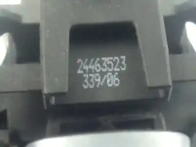 Автозапчастина б/у ліва передня зовнішня ручка для opel corsa d (s07) 1.4 (l08 l68) посилання на oem iam 24463523  