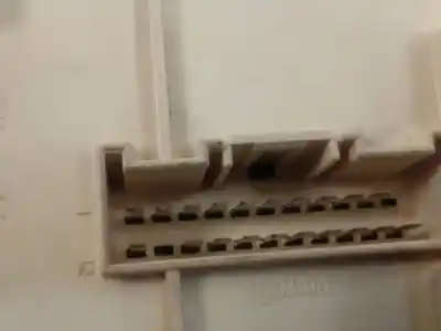 Second-hand car spare part fuse box unit for kia cee´d drive oem iam references 91950a2130  