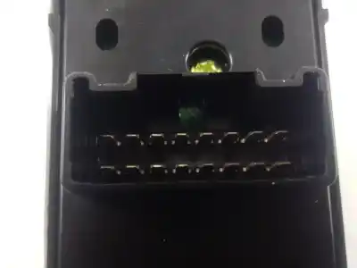 Second-hand car spare part left front power window switch for kia cee´d drive oem iam references 93570a2200  