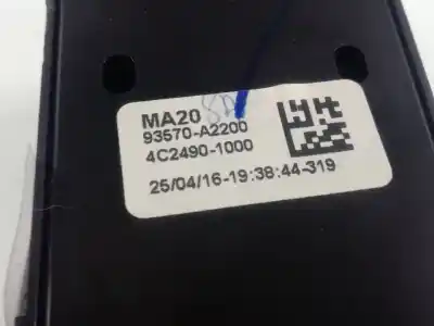 Second-hand car spare part left front power window switch for kia cee´d drive oem iam references 93570a2200  