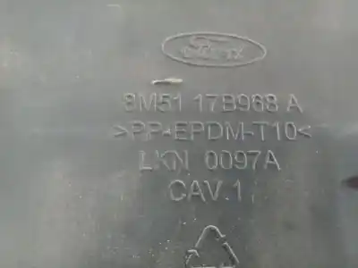 Peça sobressalente para automóvel em segunda mão grelha de pára choques central por ford focus lim. (cb4) business referências oem iam 8m5117b968a  