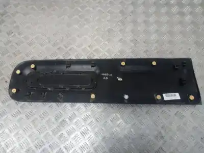 Peça sobressalente para automóvel em segunda mão moldura da porta dianteira direita por citroen c3 feel referências oem iam 9833480777  