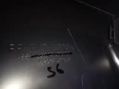 Pezzo di ricambio per auto di seconda mano bracciolo centrale per toyota corolla (e21) hybrid active riferimenti oem iam 5890302130  