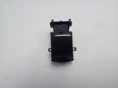Peça sobressalente para automóvel em segunda mão botão / interruptor elevador vidro traseiro esquerdo por toyota corolla (e21) hybrid active referências oem iam 3551k932d