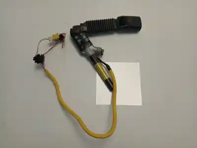 Pezzo di ricambio per auto di seconda mano gancio cintura anteriore sinistro per chevrolet captiva 2.0 diesel cat riferimenti oem iam pc8eqajt7