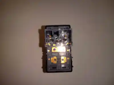Second-hand car spare part rear left power window switch for hyundai i20 (bc3) klass oem iam references 93581q0000  