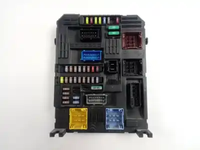 Second-hand car spare part fuse box unit for opel vivaro combi 1.5 cdti dpf oem iam references 9845141280