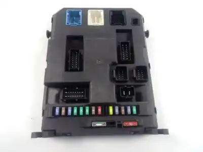 Pezzo di ricambio per auto di seconda mano scatola relè/fusibili per citroen c3 picasso 1.6 hdi fap riferimenti oem iam 9666952380