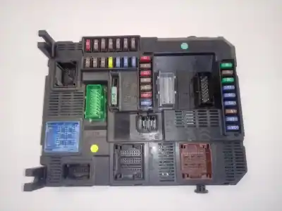 Pezzo di ricambio per auto di seconda mano scatola relè/fusibili per peugeot 208 access riferimenti oem iam 9678355980