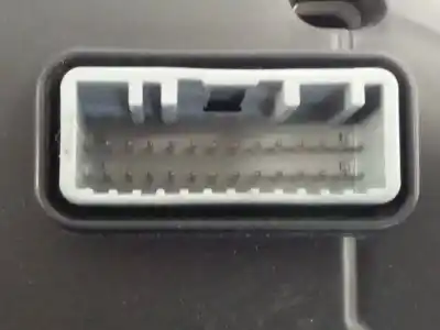 Peça sobressalente para automóvel em segunda mão quadrante por renault kangoo express 1.5 dci referências oem iam p248104387r  