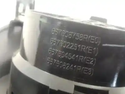 Автозапчастина б/у аераційна решіта для dacia dokker essential посилання на oem iam 687608758r  