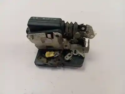 Tweedehands auto-onderdeel achter links deurslot voor dacia duster ambiance 4x2 oem iam-referenties 825030283r