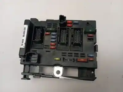 Pièce détachée automobile d'occasion BOÎTES À FUSIBLES pour PEUGEOT 206+  Références OEM IAM 9657608780  