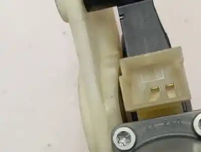 Pezzo di ricambio per auto di seconda mano alzacristalli anteriore destro per seat leon st (5f8) reference advanced riferimenti oem iam 5q0959802b  