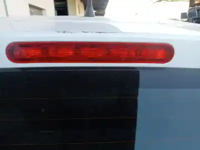 Peça sobressalente para automóvel em segunda mão farolim de travão central por citroen c3 1.2 puretech referências oem iam 9812257880