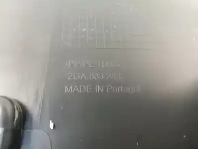 Автозапчастина б/у центральний подлокник для volkswagen t-roc (d11) basis посилання на oem iam 2ga863243  