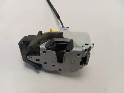 Автозапчастина б/у замок передніх дверей лівий для opel mokka selective посилання на oem iam 13579522  