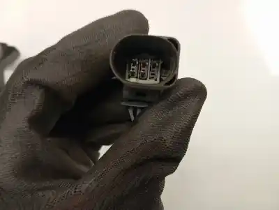 Автозапчастина б/у водяна бомба для kia xceed edrive phev посилання на oem iam 2510003h27  